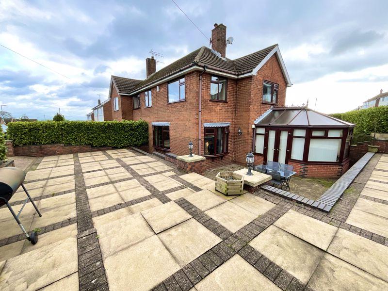 Pemberton Drive, Meir Heath 3 bed semidetached house £220,000