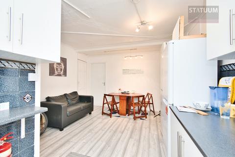 168 Wager Street, London, E3 4JF