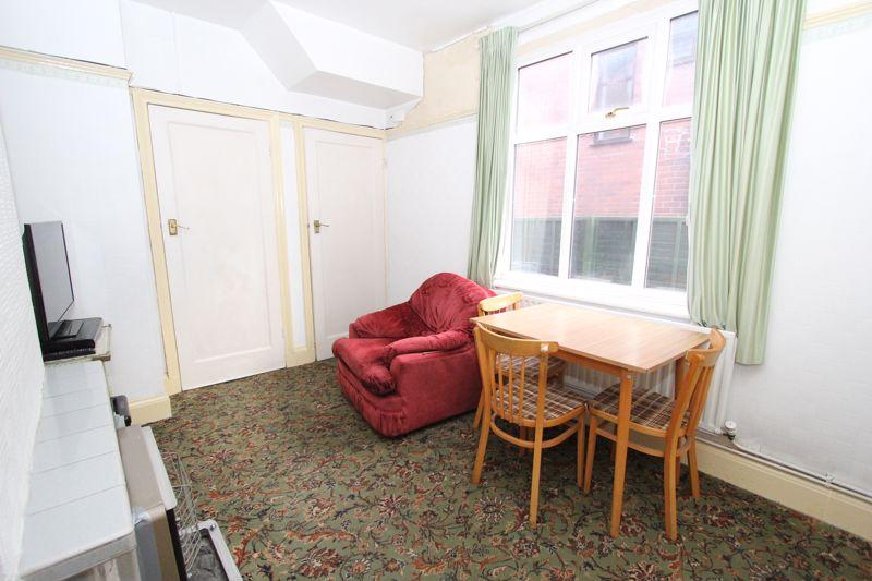 Lincoln Avenue, Clayton 3 bed semidetached house £200,000