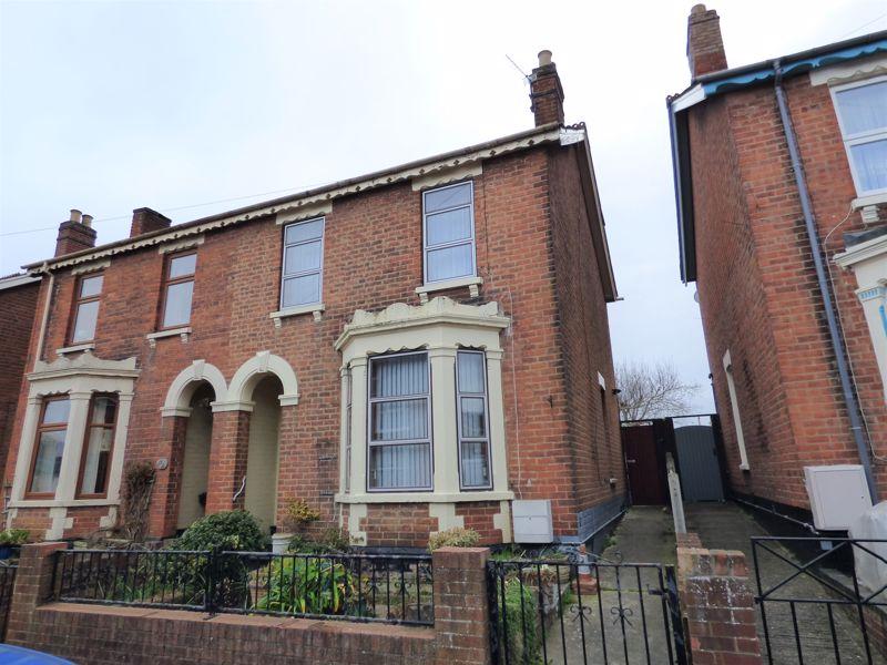 Conduit Street, Gloucester 4 bed semidetached house £250,000
