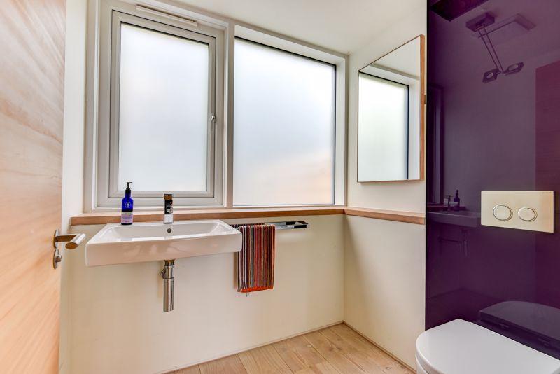 Photo 32