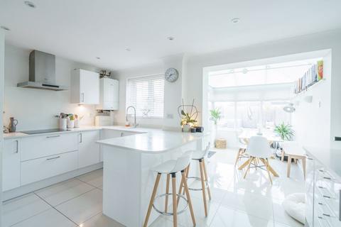 5 Darent Place, Didcot, OX11 7UQ