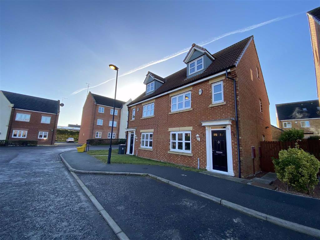 Dukesfield, Shiremoor 4 bed semidetached house £1,100 pcm (£254 pw)