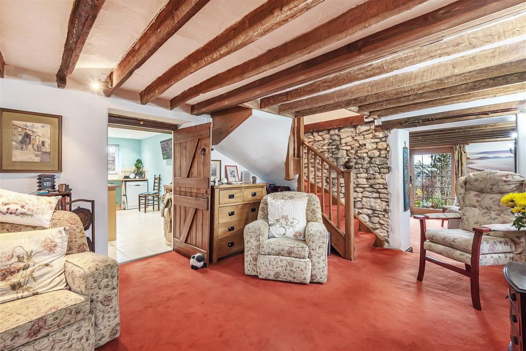 Upton Hill, Upton St. Leonards, Gloucester 3 bed detached house for