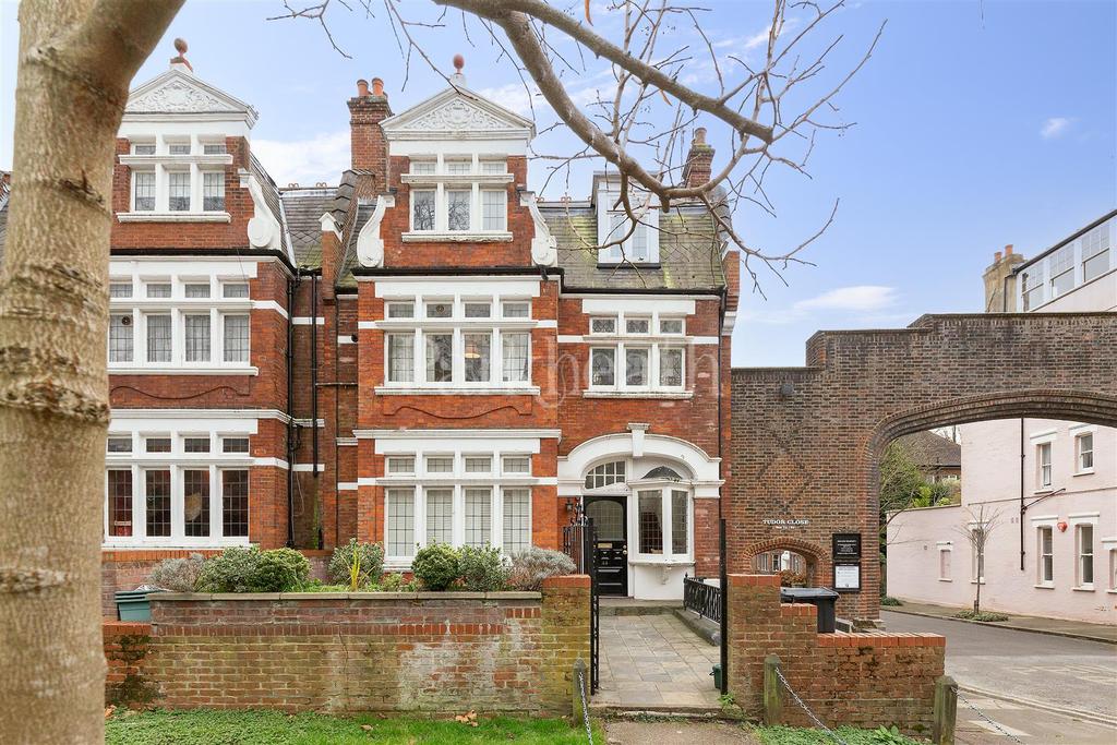 belsize-avenue-belsize-park-nw3-2-bed-flat-900-000