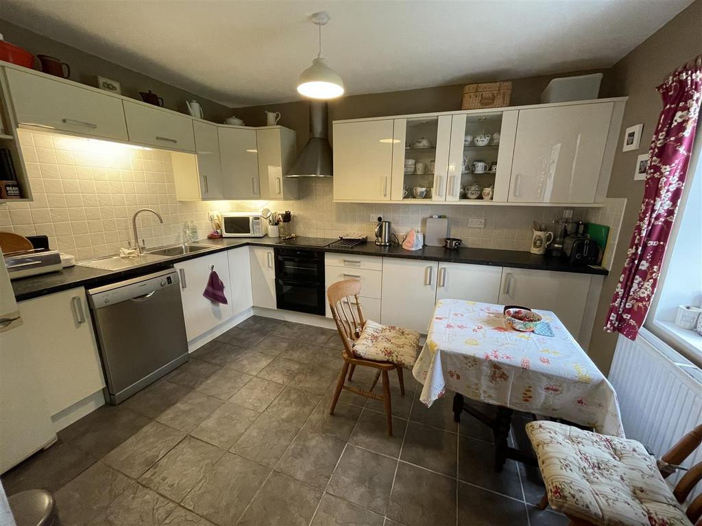Capel Isaac, Llandeilo 3 bed property with land for sale £595,000
