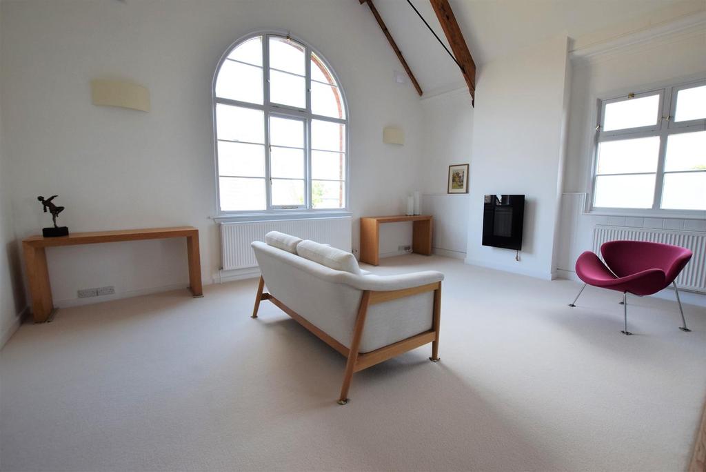 Adderley Street, Uppingham 1 bed character property £250,000