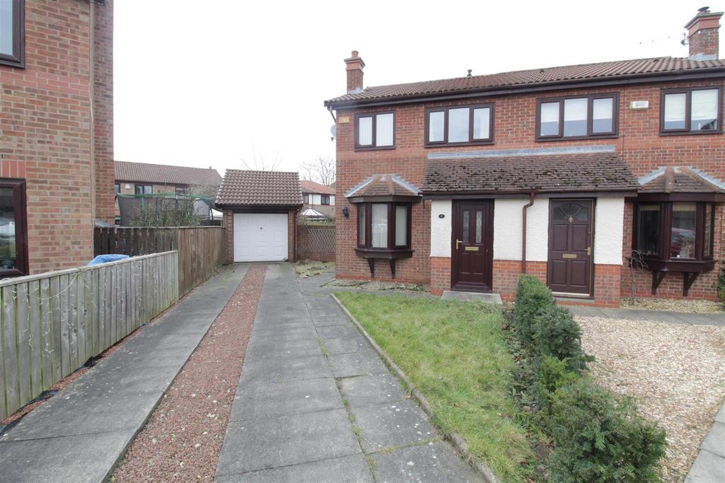 Westerdale Court, Darlington 3 bed semidetached house £155,000