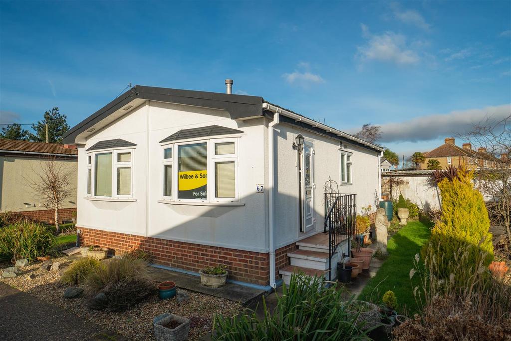 Shalloak Road, Broad Oak, Canterbury 2 bed mobile home for sale £145,000