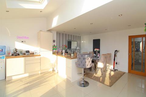 22 Ashdown Avenue, Leicester, LE3 6RA