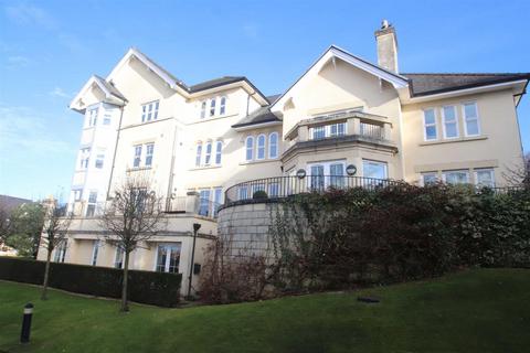 3 bedroom penthouse for sale, Greenwood House, St Hilarys Park, Alderley Edge