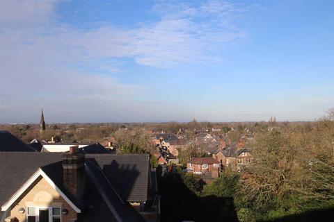 3 bedroom penthouse for sale, Greenwood House, St Hilarys Park, Alderley Edge