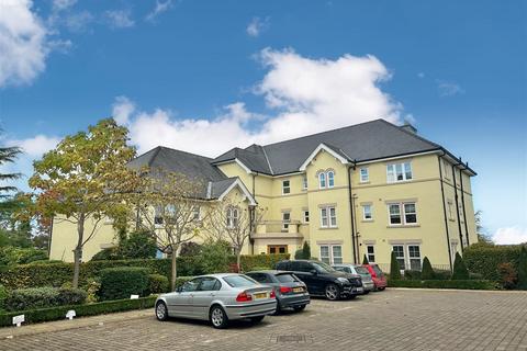 3 bedroom penthouse for sale, Greenwood House, St Hilarys Park, Alderley Edge