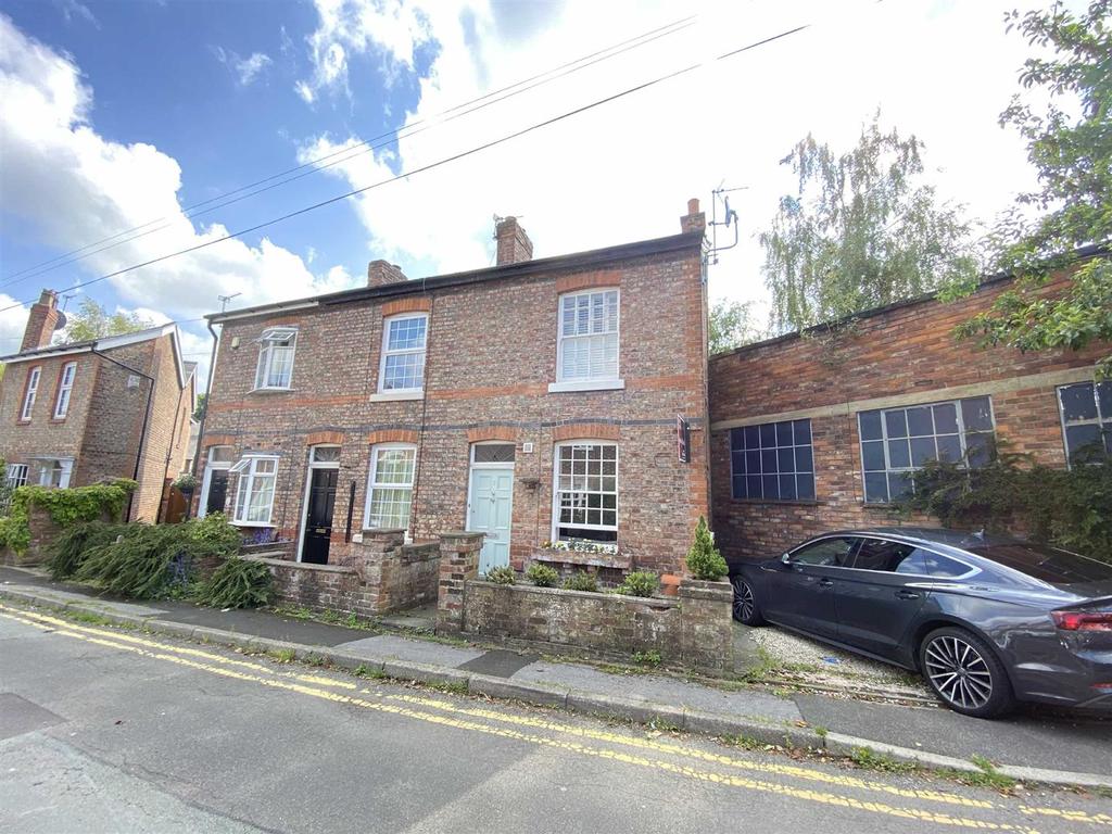 Hawthorn Walk, Wilmslow 1 bed terraced house £274,950