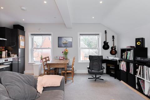 6b Upper High Street, Epsom, KT17 4QJ