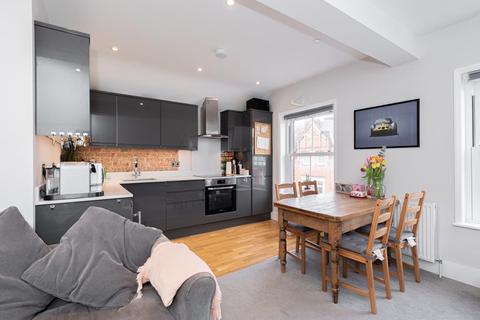6b Upper High Street, Epsom, KT17 4QJ