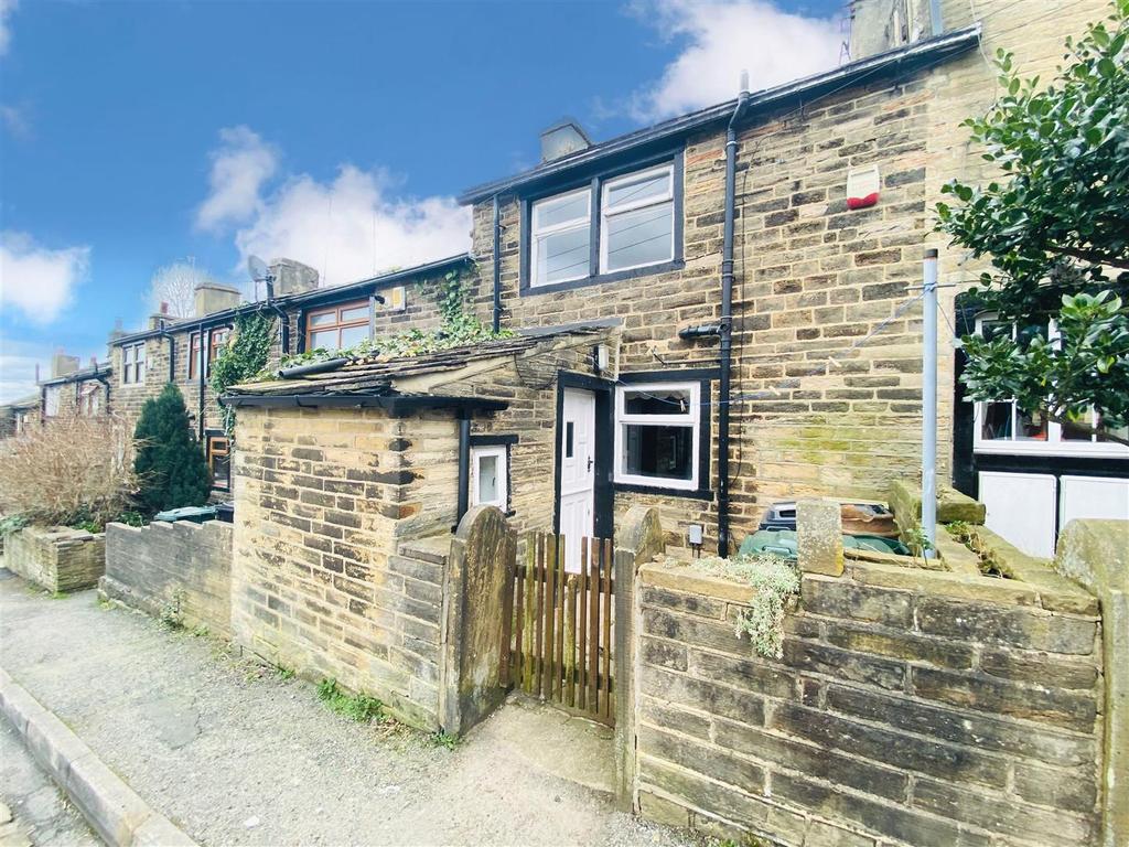 Pickles Lane, Bradford 1 bed terraced house £65,000