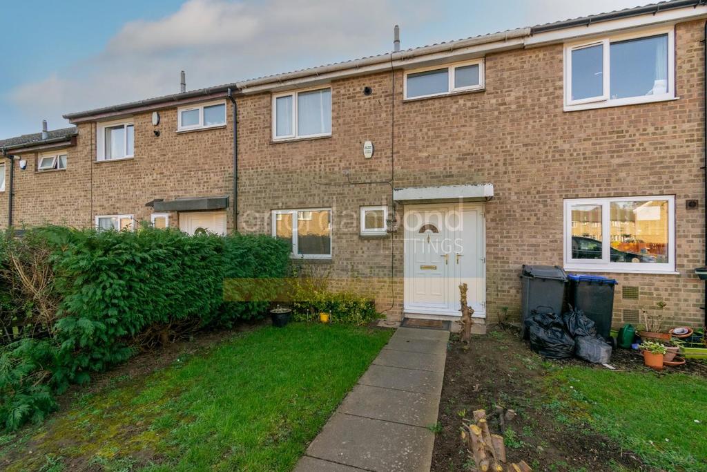 Greatmeadow, Blackthorn, Northampton... 3 bed terraced house £825 pcm (£190 pw)