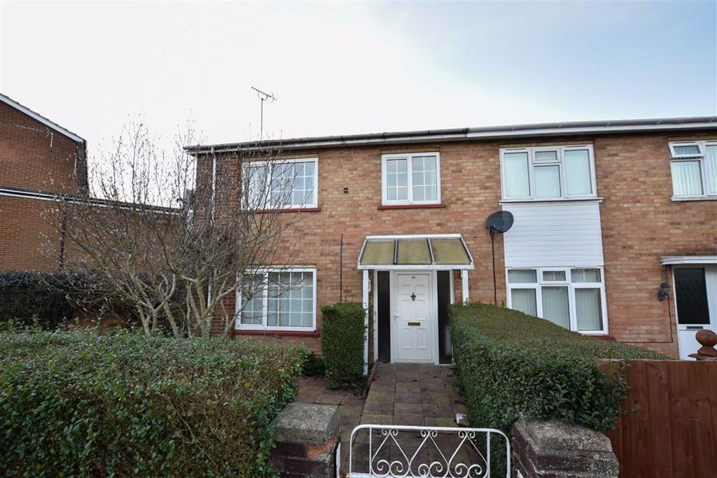 Burns Road, Wellingborough 3 bed semidetached house £210,000