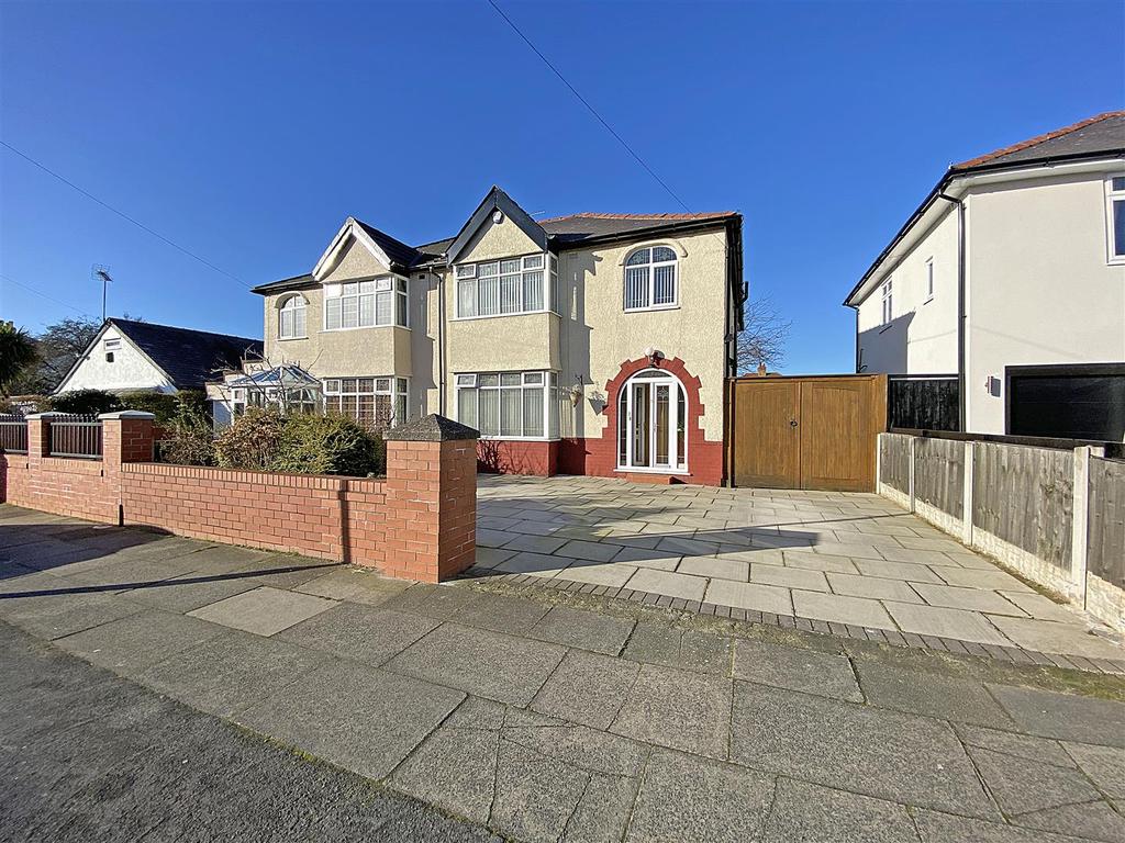 Hillcrest Road, Crosby, Liverpool 4 bed semidetached house £400,000
