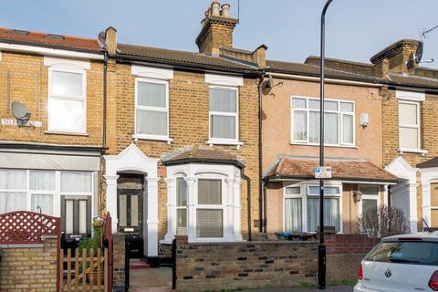 18 Selby Road, London, E11 3LT