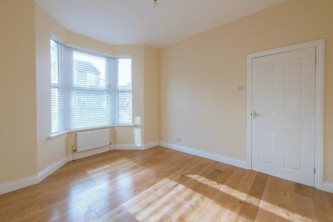 18 Selby Road, London, E11 3LT
