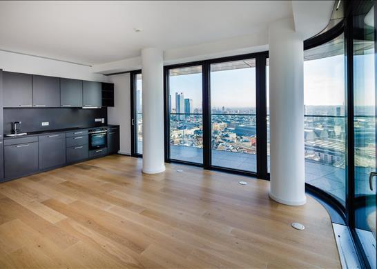 4 Bedroom apartment with spectacular view for sale