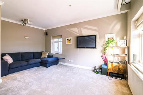 1 Linton Road, Collingham, Wetherby, LS22 5BS