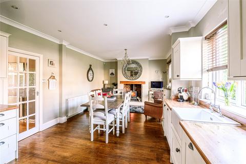 1 Linton Road, Collingham, Wetherby, LS22 5BS