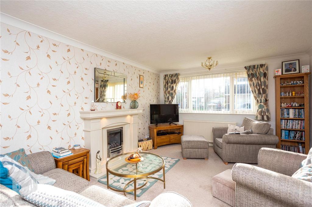 Thompson Avenue, Culcheth... 3 bed detached house £370,000