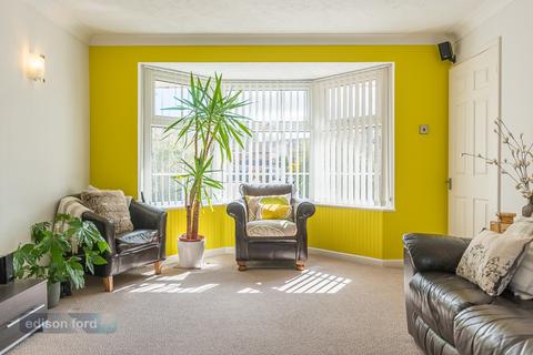 16 Shackleton Avenue, Yate, Bristol, BS37 4NW