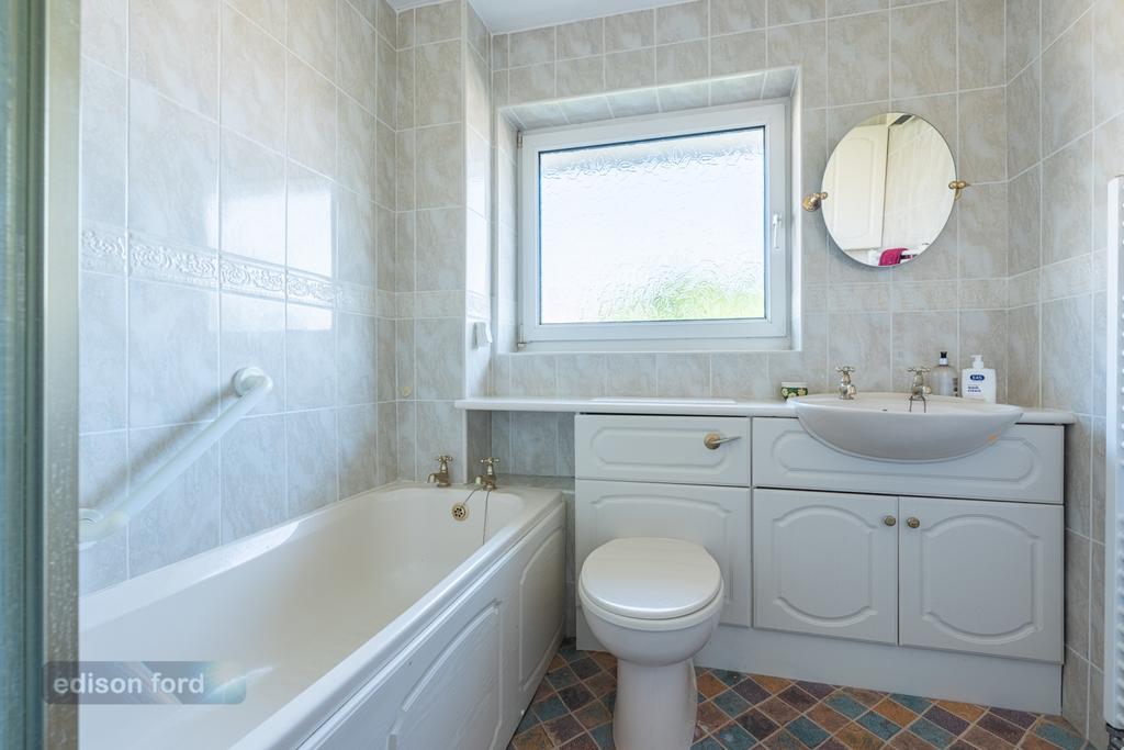 54 Robin Way (17)