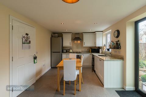 23 Laddon Mead, Yate, Bristol, BS37 7NG