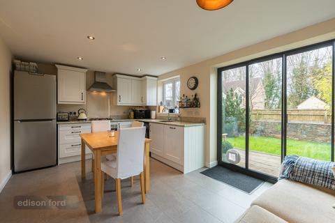 23 Laddon Mead, Yate, Bristol, BS37 7NG