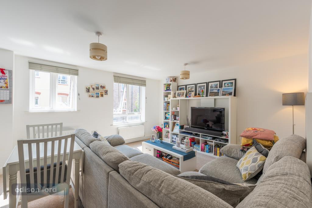 21 Hollybrook Mews (7)