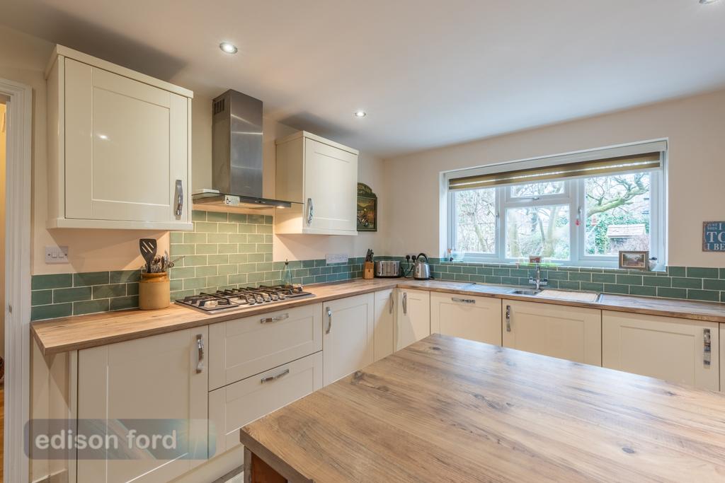 6 Salem Road (22)