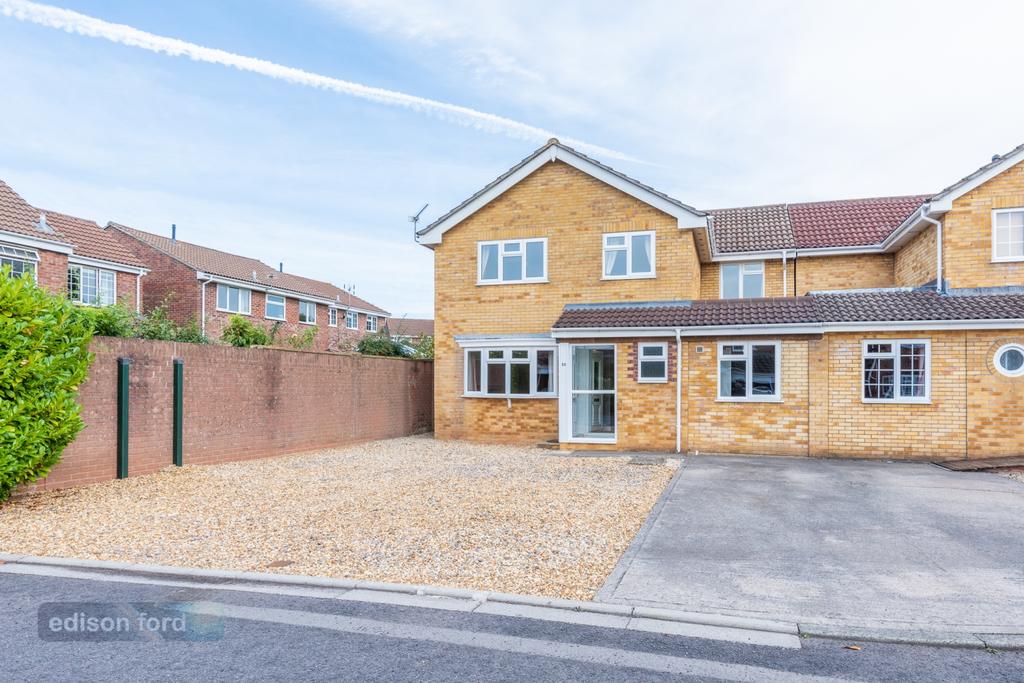 30 Cornwall Crescent (21)