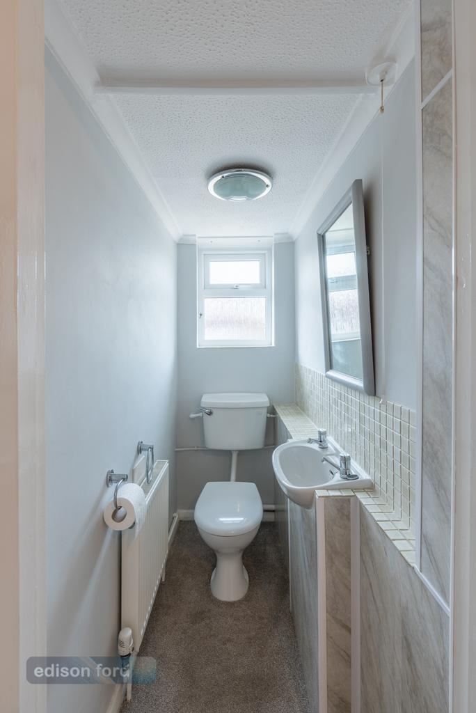 30 Cornwall Crescent (10)