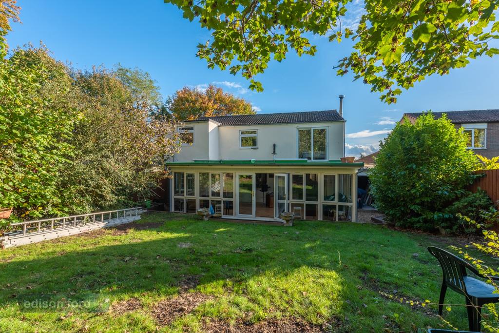 137 Northover Road (8) v2