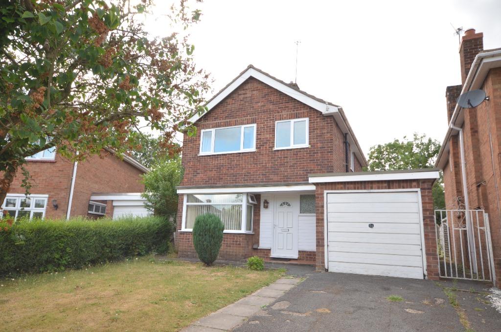 Honiton Gardens, Corby, NN18 3 bed detached house £950 pcm (£219 pw)