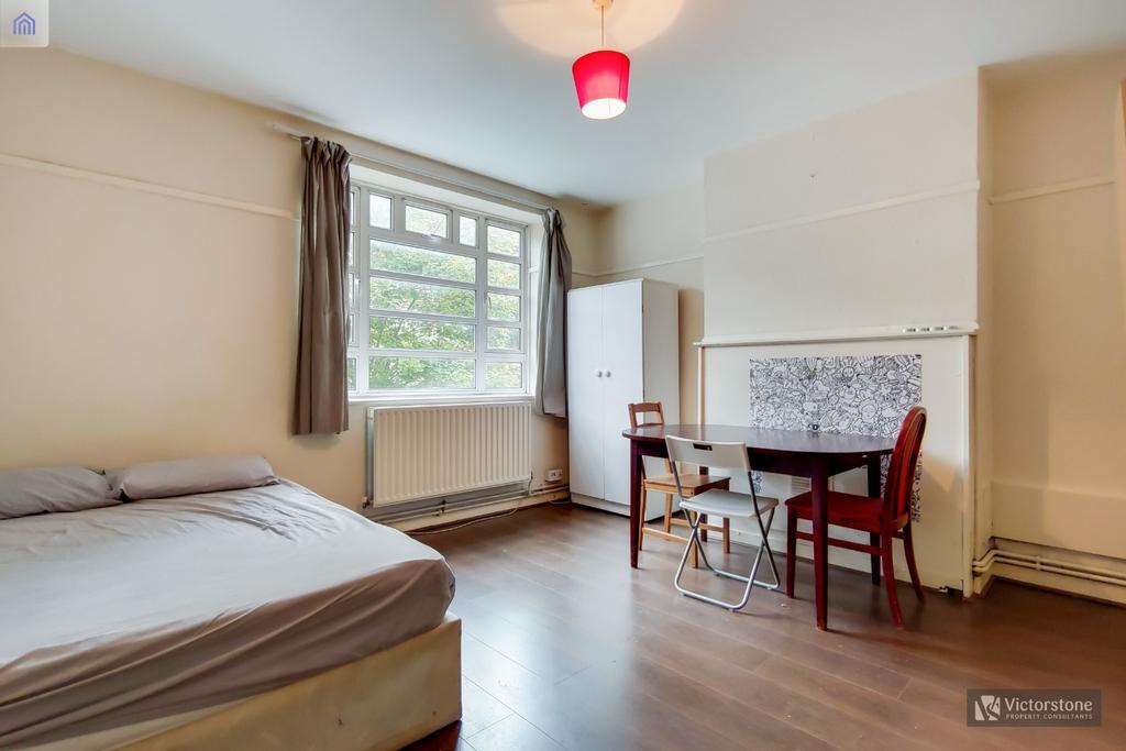 Solent House, Ben Jonson Road, London, E1 3 bed apartment £399,999