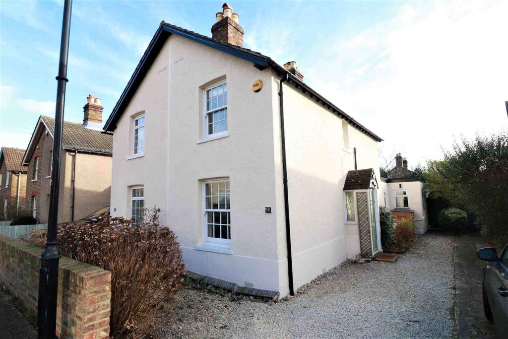 Edward Road, Penge 2 bed house £1,750 pcm (£404 pw)