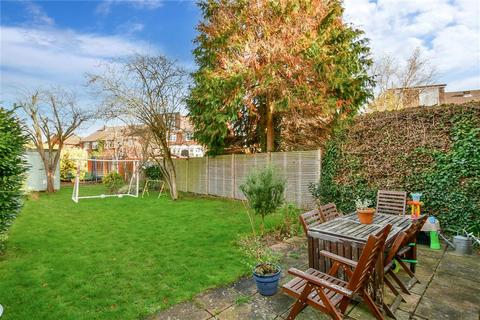 45 Ediva Road, Meopham, Gravesend, DA13 0NA