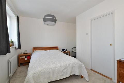 45 Ediva Road, Meopham, Gravesend, DA13 0NA