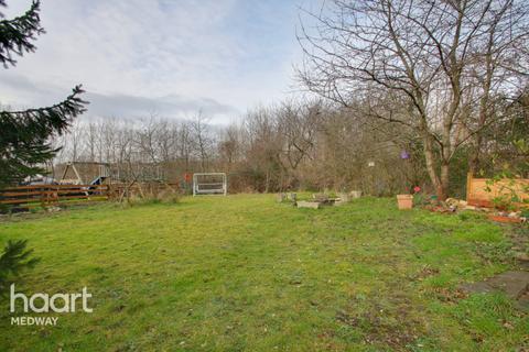 16 Brambletree Cottages, Rochester, ME1 3TN