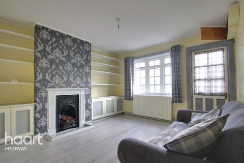16 Brambletree Cottages, Rochester, ME1 3TN