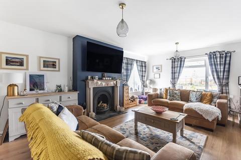 16 Meadow Drive, Canon Pyon, Hereford, HR4 8NT