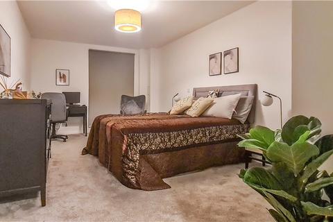 1 bedroom apartment to rent, Selbourne Avenue, Hounslow, TW3