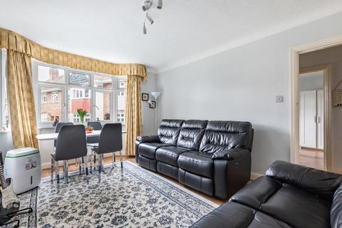 16 Madison Gardens, Bromley, BR2 0SJ