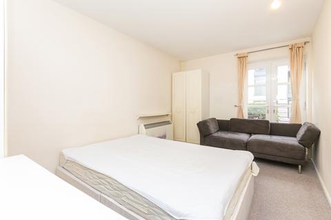 2 bedroom apartment to rent, Langbourne Place, Westferry Road, London, E14